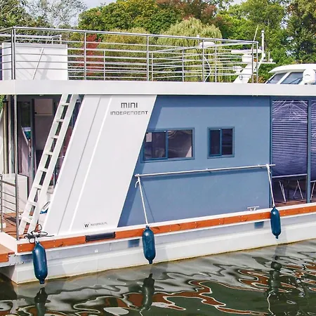 Hotel na wodzie 1 Bedroom Beautiful Ship In Brandenburg 3*