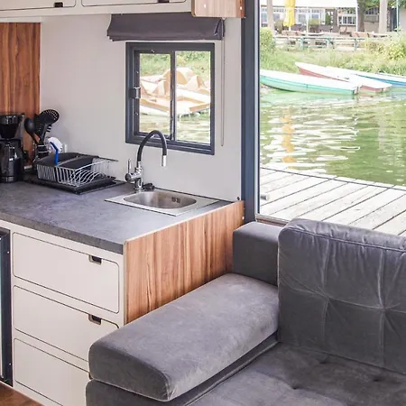 1 Bedroom Beautiful Ship In Brandenburg Båthotell 3*