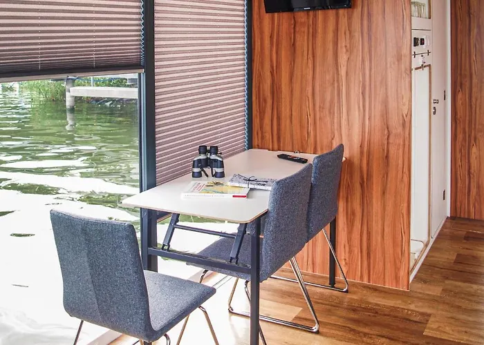 1 Bedroom Awesome Ship In Brandenburg