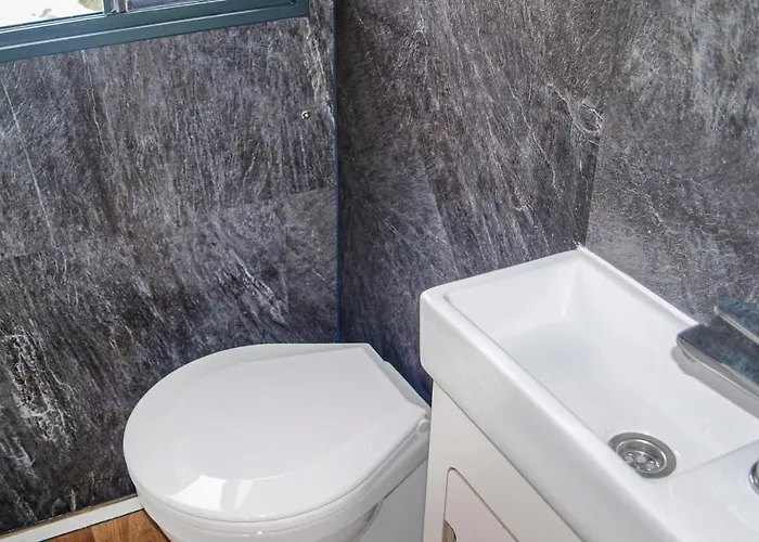 1 Bedroom Awesome Ship In Brandenburg 3*